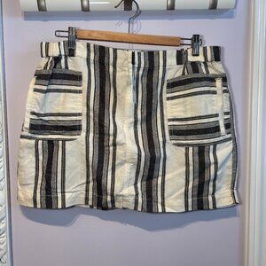 Calvin Klein Black and White Stripped Skirt Size Large NWT